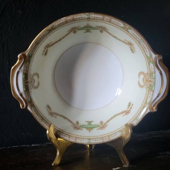 Vtg Noritake "Lorento" Lugged Soup Bowl Bowl /Berry Bowl Green Tan Urns Swags - Picture 1 of 7